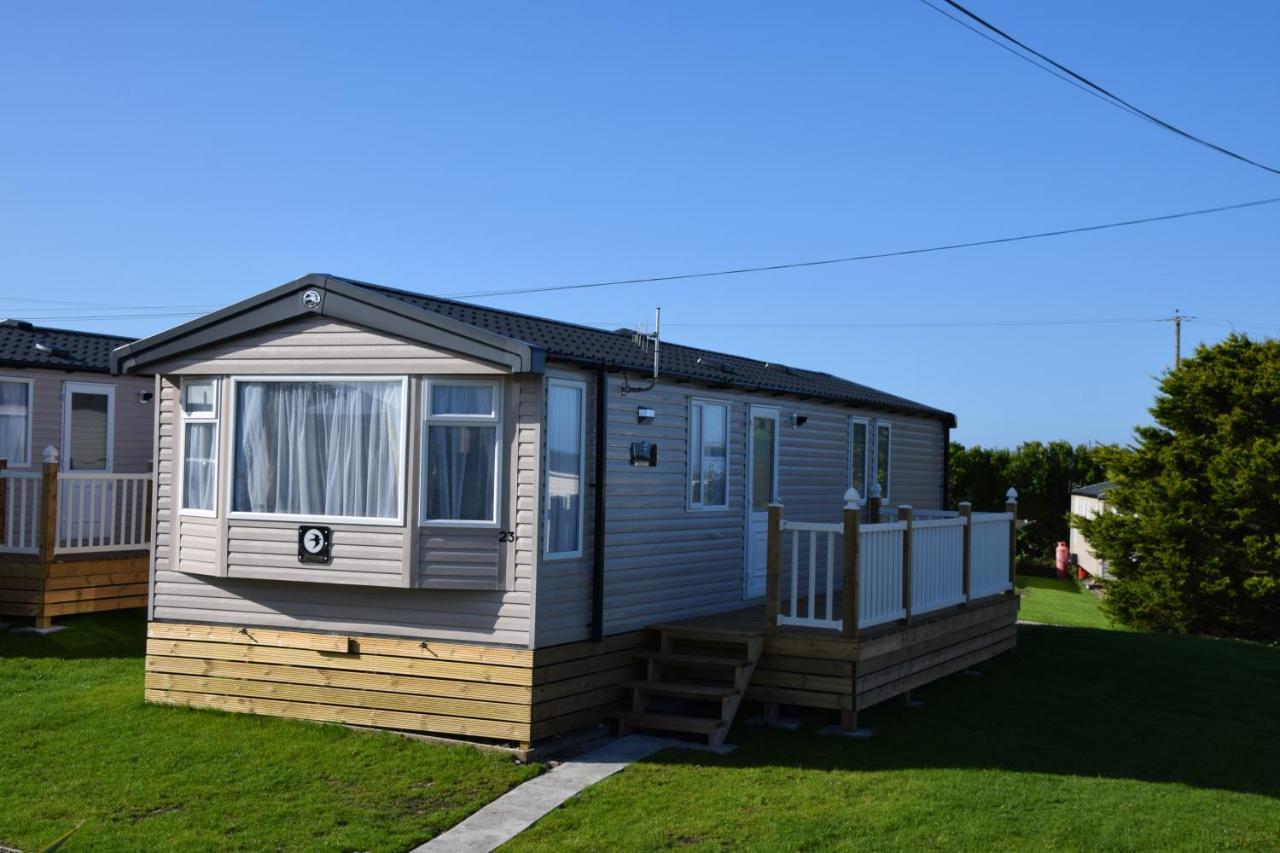 Roselands Caravan Park, Nr Lands End, Cornwall セント・ジャスト エクステリア 写真