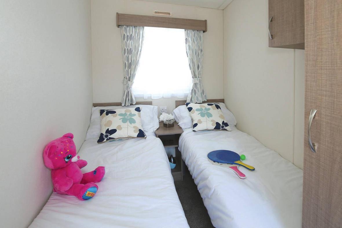 Roselands Caravan Park, Nr Lands End, Cornwall セント・ジャスト エクステリア 写真