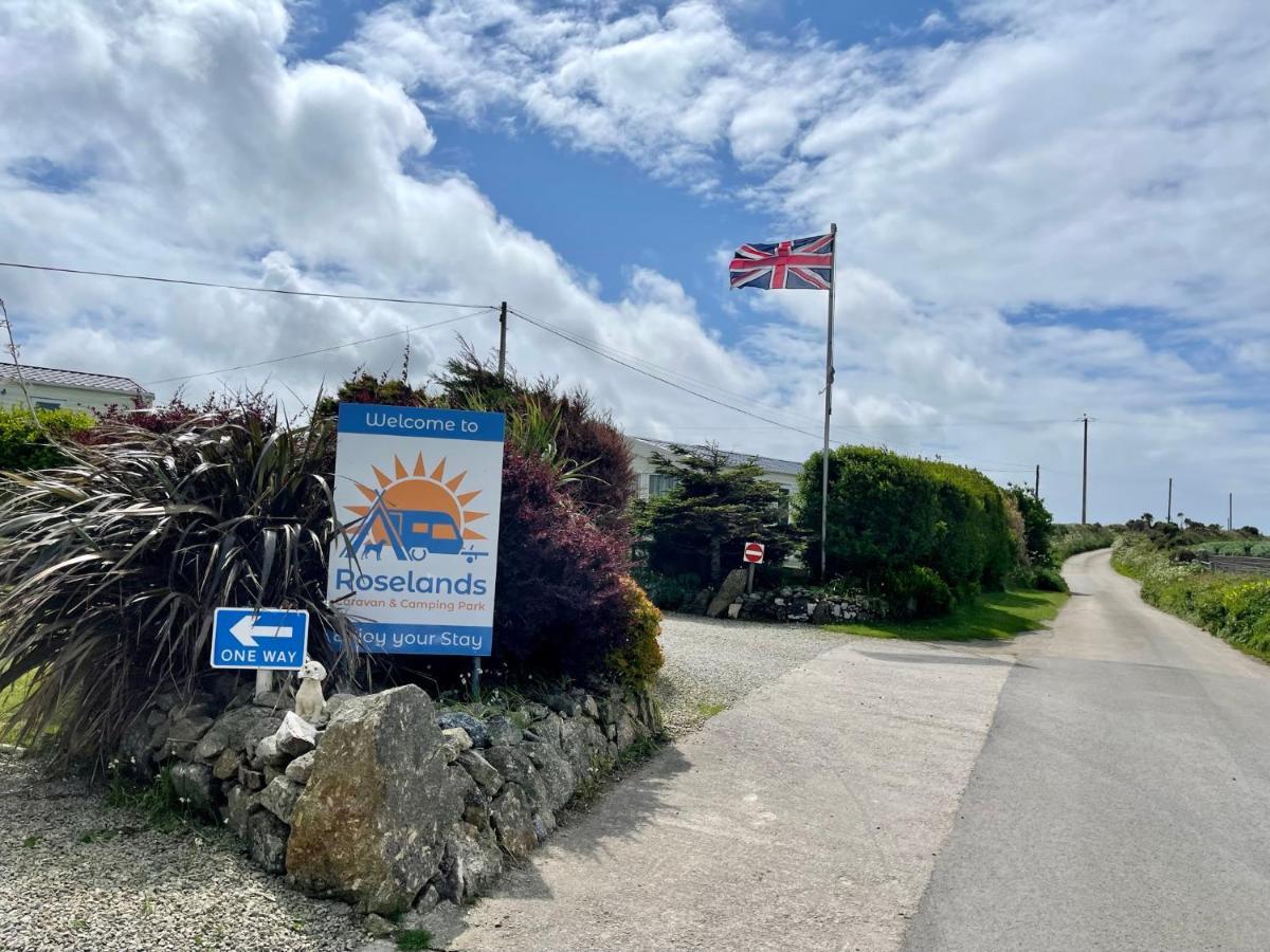 Roselands Caravan Park, Nr Lands End, Cornwall セント・ジャスト エクステリア 写真