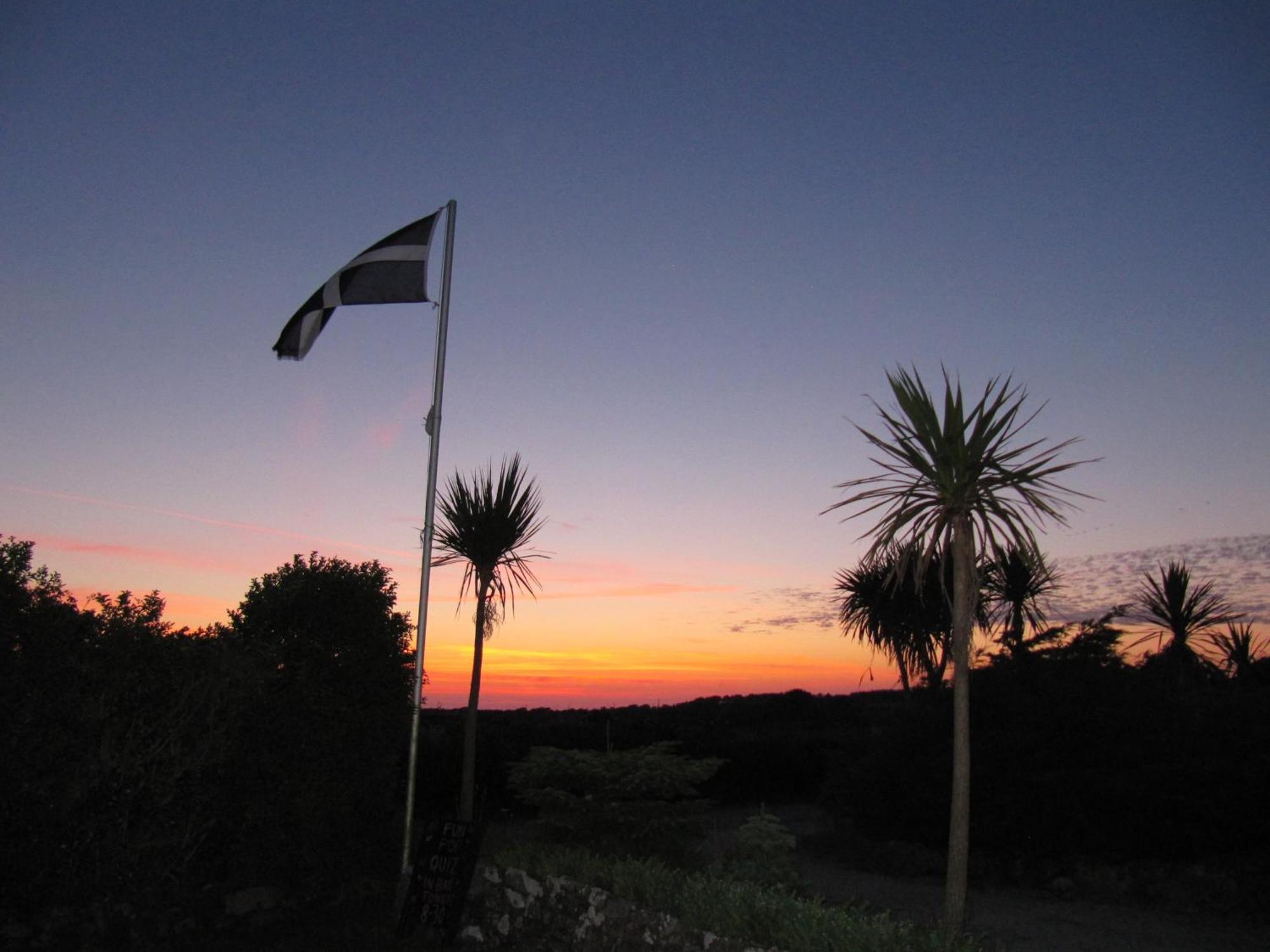 Roselands Caravan Park, Nr Lands End, Cornwall セント・ジャスト エクステリア 写真