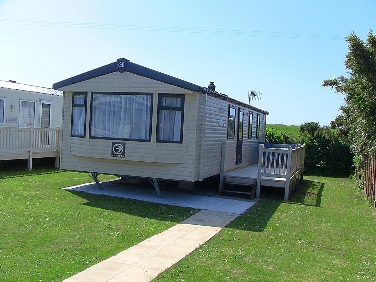 Roselands Caravan Park, Nr Lands End, Cornwall セント・ジャスト エクステリア 写真